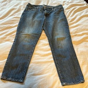 Gap women’s 14/32R boyfriend universal slim jean